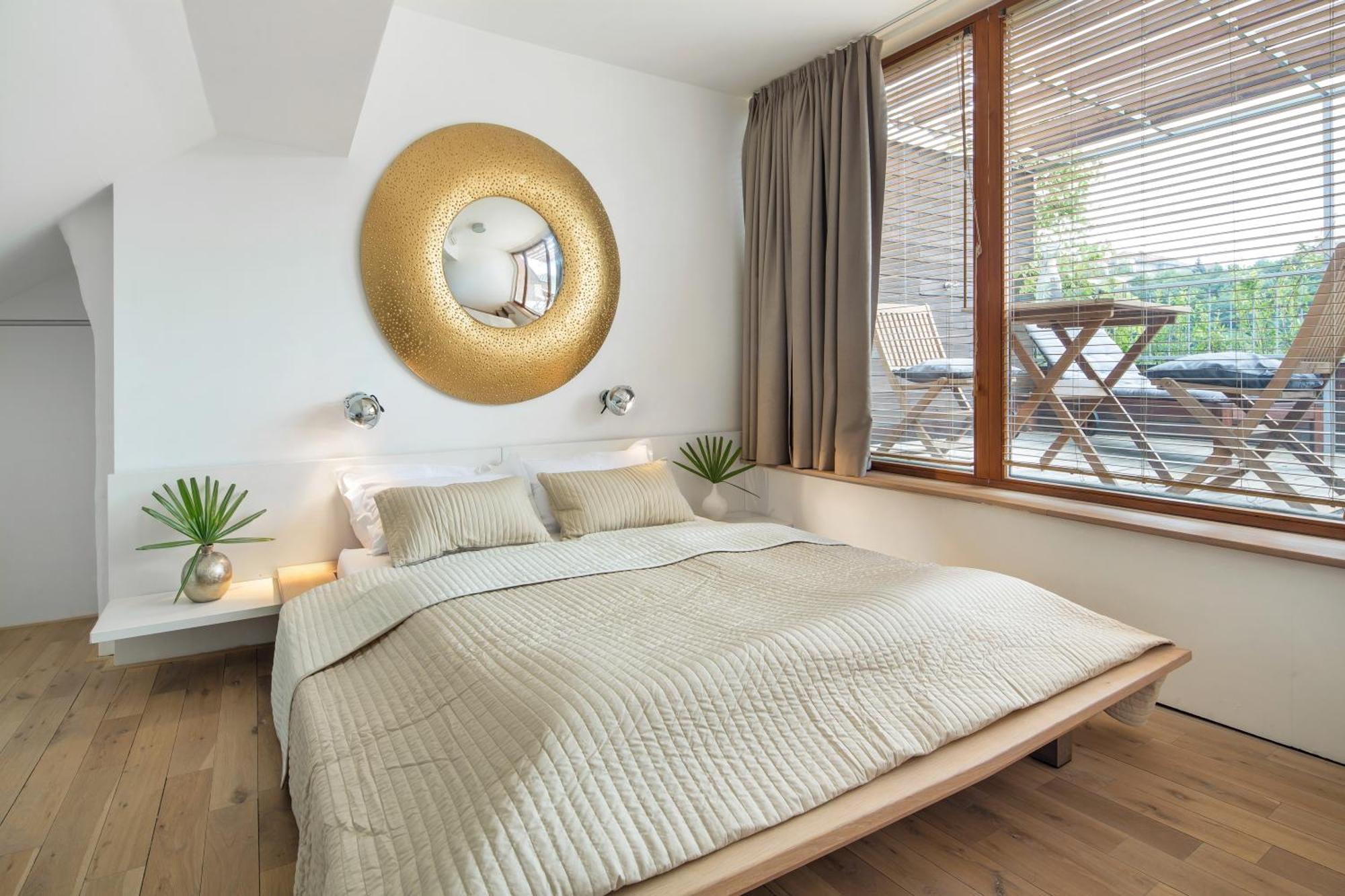 Holeckova Apartments Прага Екстериор снимка